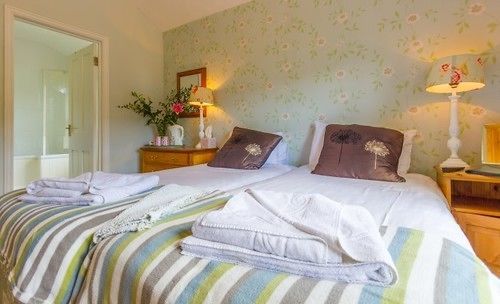 The Highdown Inn Totland Buitenkant foto