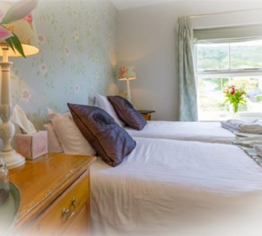 The Highdown Inn Totland Buitenkant foto