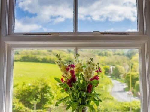 The Highdown Inn Totland Buitenkant foto