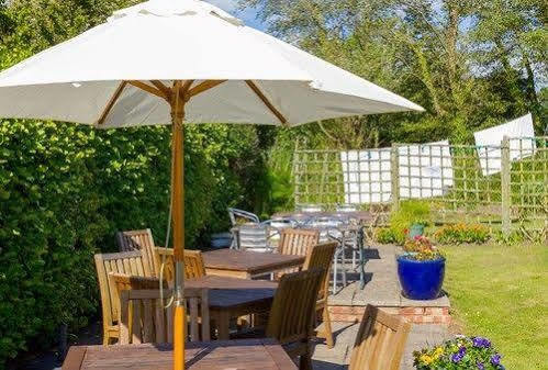 The Highdown Inn Totland Buitenkant foto